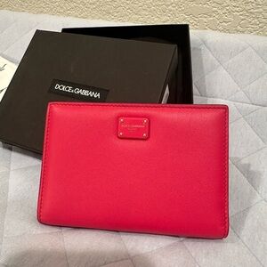 DOLCE & GABBANA Bifold hot pink wallet
